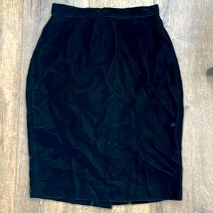 Vintage velvet skirt size 6